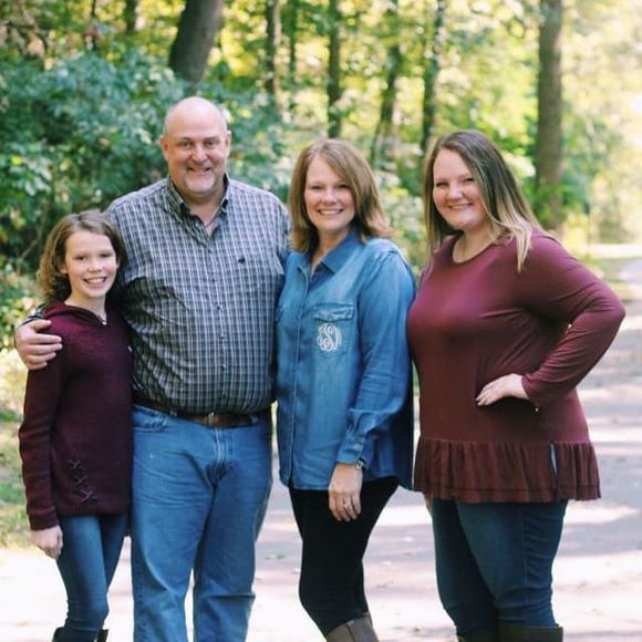 Meet your Posher, Sabrina - Picture 1 of 1